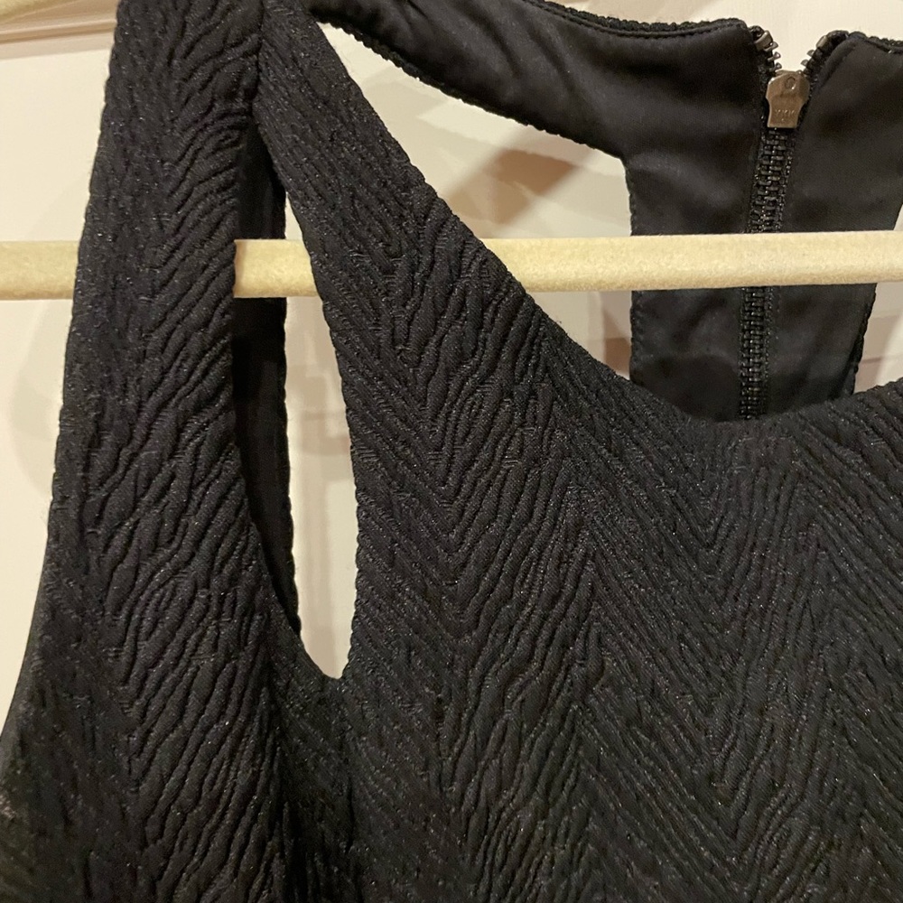 Dress - Picture 3 of 5